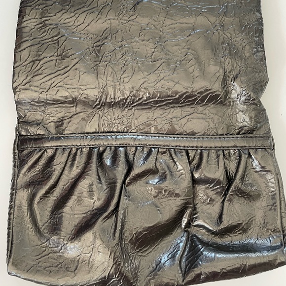 Old navy silver purse clutch - Picture 2 of 5